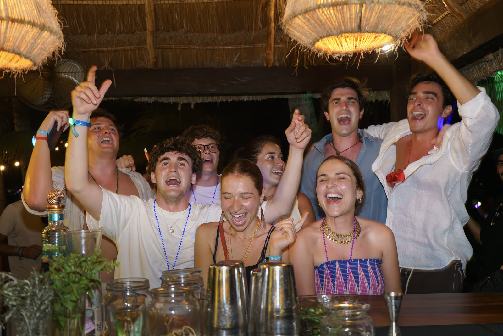 Ambiente de fiesta en Green demons