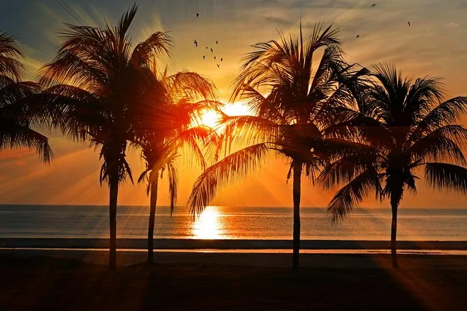 Un día romántico en Isla Mujeres: mar, comida y atardecer